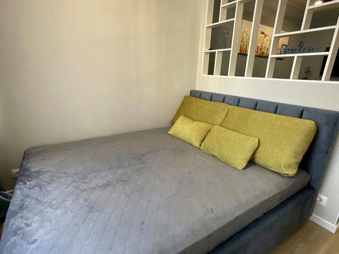квартира за адресою Дніпровська набережна вул., 18-Б