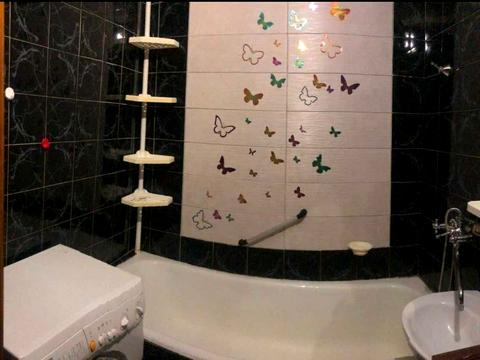 квартира за адресою Космонавтів вул., 4