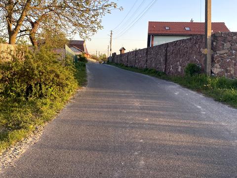 ділянка за адресою Першотравнева, 1б