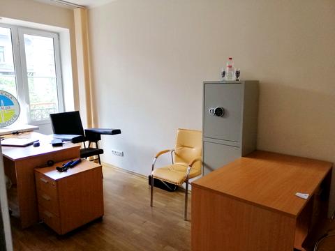 комерційна за адресою Шовковична вул., 7-А