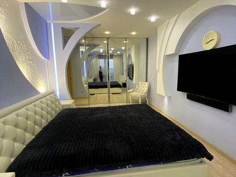 квартира по адресу Героев Полка "Азов ул. (Малиновского маршала), 8