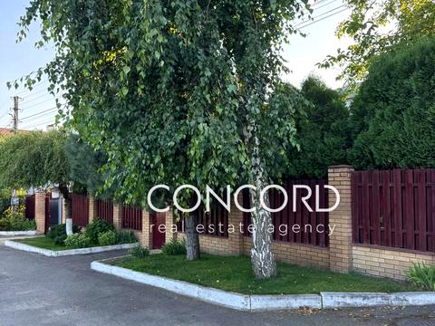 будинок за адресою с. Нові Петрівці, Монастирська вул., 13