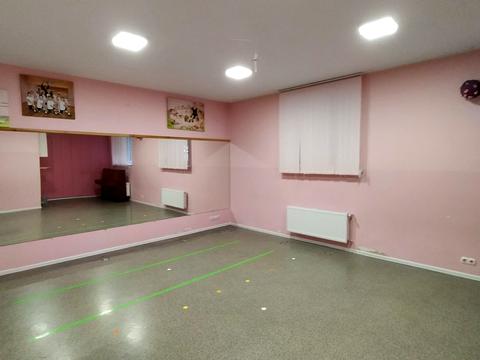 комерційна за адресою Миру вул., 13