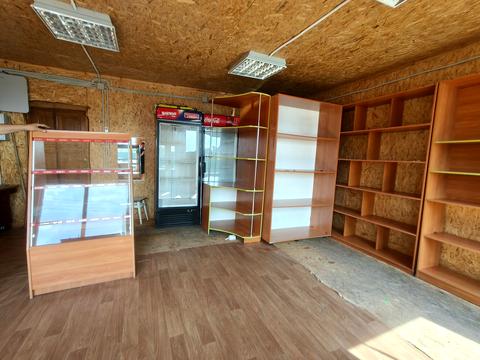 комерційна за адресою Центральна, 7