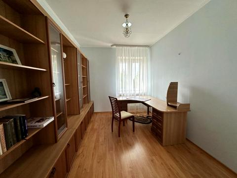 дом по адресу Острог, Університетська