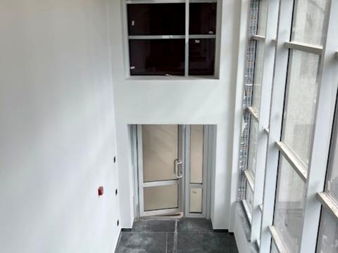 комерційна за адресою Євгена Коновальця вул. (Щорса), 44-А