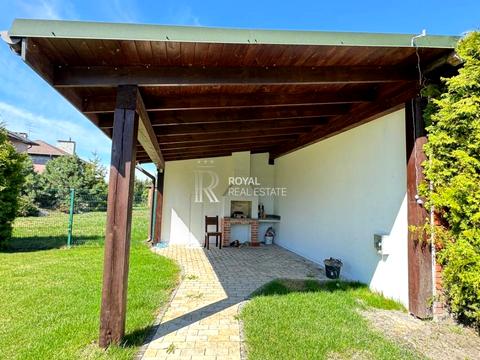 будинок за адресою молодіжна