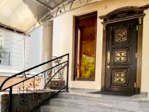 дом по адресу Андрея Верхогляда ул. (Михайла Драгомирова)