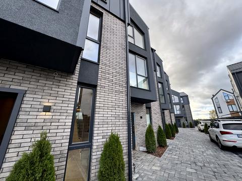 дом по адресу Радужная ул.