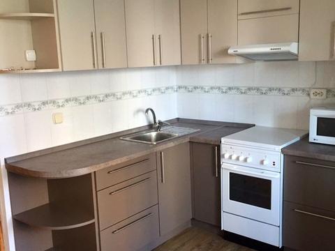 квартира за адресою Анни Ахматової вул., 15