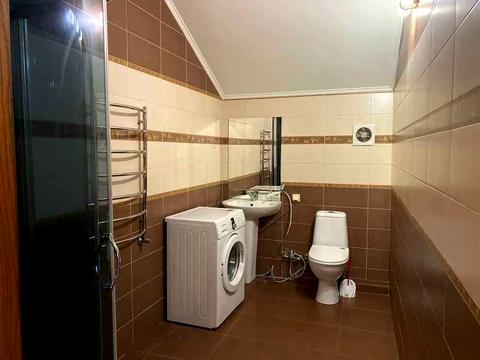 будинок за адресою Богатирська вул., 42