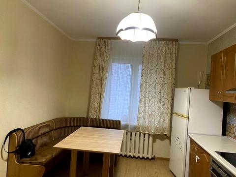 квартира за адресою Драгоманова вул., 1-Б