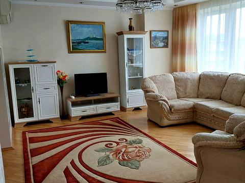 квартира за адресою Дніпровська набережна вул., 26-А