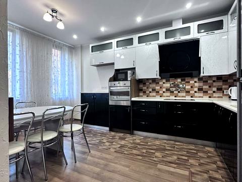 квартира за адресою Регенераторна вул., 4