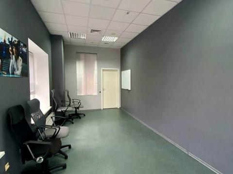 комерційна за адресою Михайла Брайчевського вул. (Металістів), 20Т
