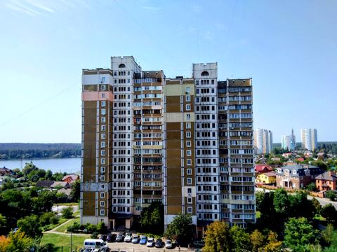 квартира за адресою Академіка Єфремова вул. (Командарма Уборевича), 27