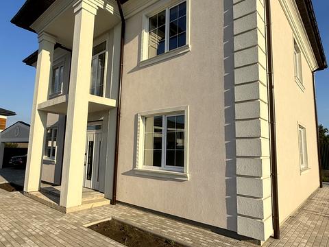 будинок за адресою Приозерна вул.