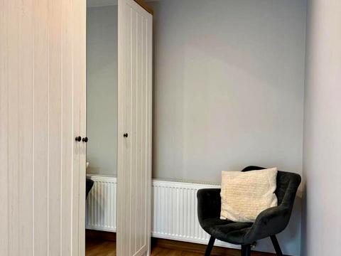 дом по адресу Українська