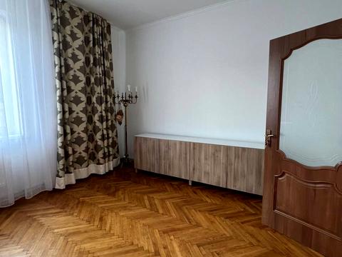 квартира за адресою Шептицького, 10