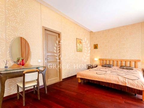 будинок за адресою Павла Загребельного вул. (Миколи Раєвського)