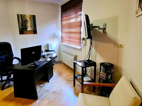 будинок за адресою Добрий Шлях вул., 19