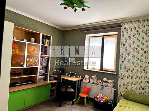 будинок за адресою Квітнева вул.