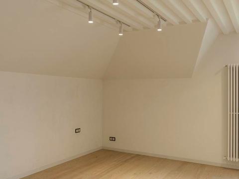 будинок за адресою Князя Романа