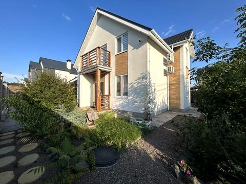 будинок за адресою Амосова