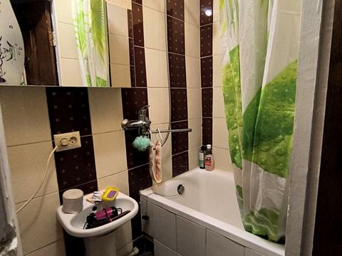 квартира за адресою Середня вул., 44