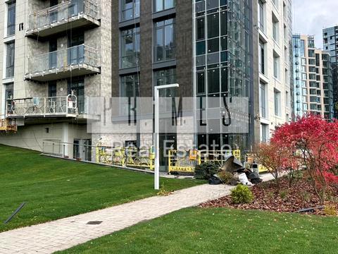 комерційна за адресою Андрія Верхогляда вул. (Михайла Драгомирова), 19-А