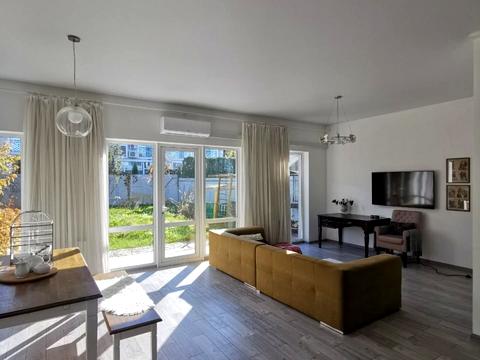 будинок за адресою Соборна вул. ()