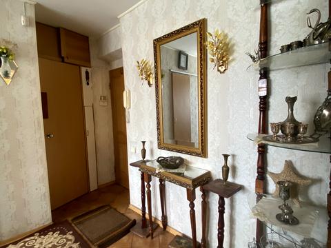 квартира за адресою Леоніда Каденюка просп. (Юрія Гагаріна), 14-А