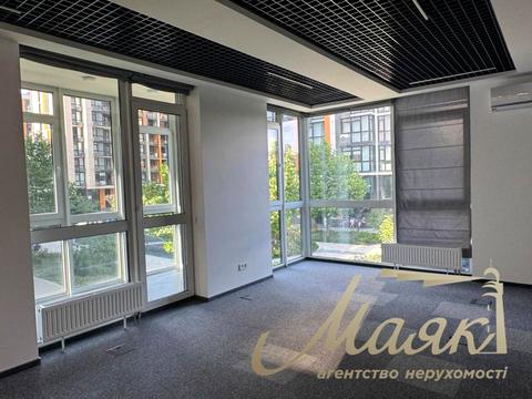 комерційна за адресою Джона Маккейна вул., 1