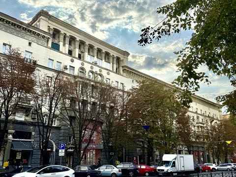 квартира за адресою Дмитра Яворницького просп. (Карла Маркса), 55