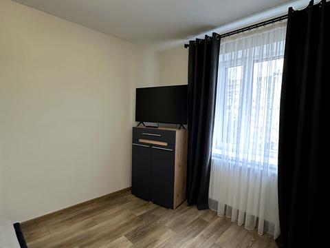 квартира за адресою Степана Бандери вул., 77-Б