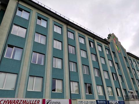комерційна за адресою Богдана Хмельницького вул., 200