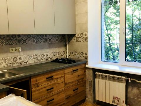 квартира за адресою Вавилових вул., 18