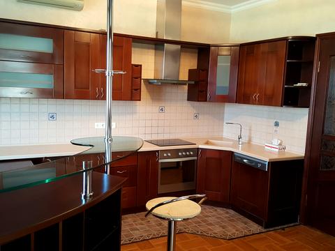 квартира за адресою Івана Мазепи вул. (Січневого Повстання), 10