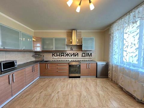 квартира за адресою Дніпровська набережна вул., 26-К