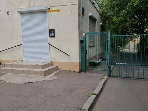 комерційна за адресою Головківська вул., 42