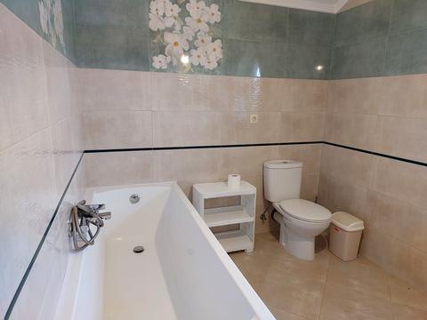 будинок за адресою Центральна, 19