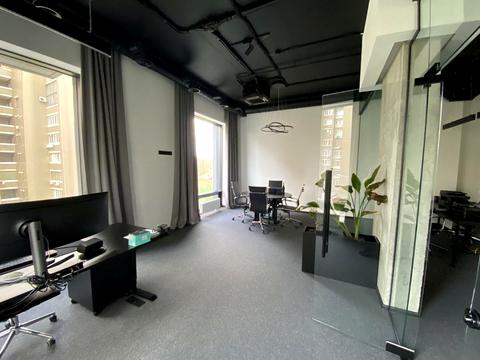 коммерческая по адресу Антоновича ул. (Горького), 74