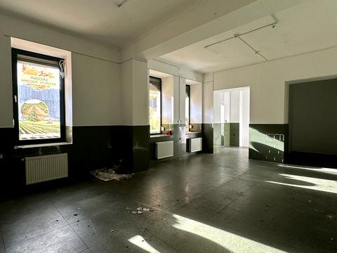 комерційна за адресою Юрія Федьковича вул., 21