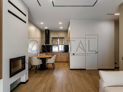 будинок за адресою с. Погреби, Козацька