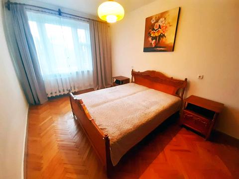 квартира за адресою Тарасівська вул., 20