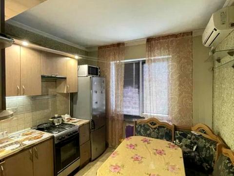 квартира за адресою Героїв просп., 27