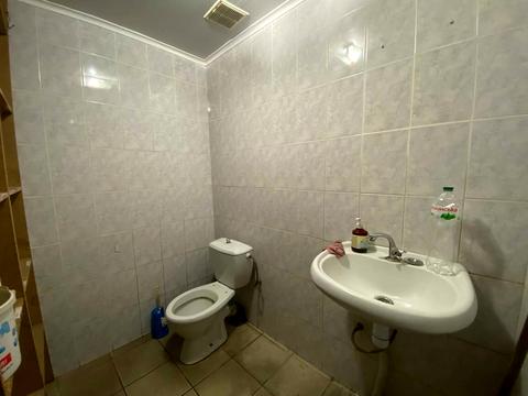 комерційна за адресою Подільська вул., 85