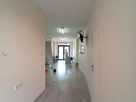 комерційна за адресою Івана Шараневича вул., 28