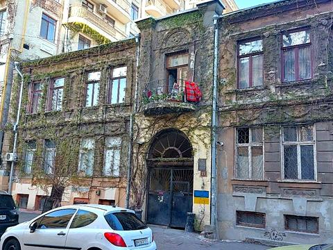комерційна за адресою Віталія Боровика вул., 11