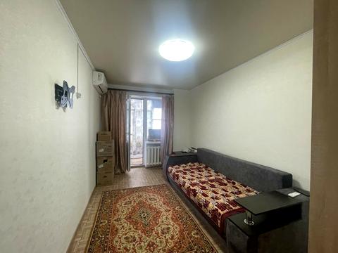 квартира за адресою Космонавтів вул., 142